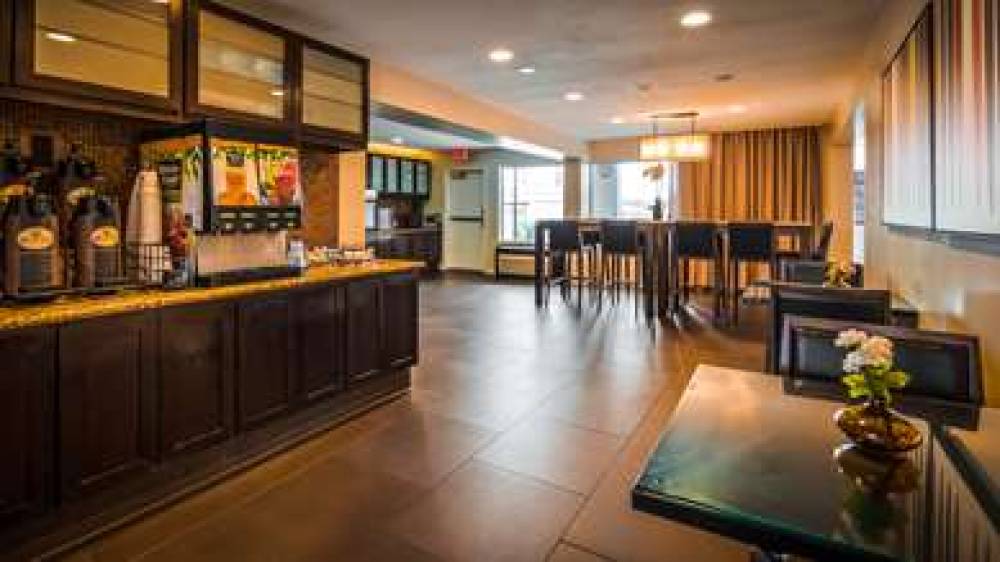 Best Western Plus Rancho Cordova Inn 8