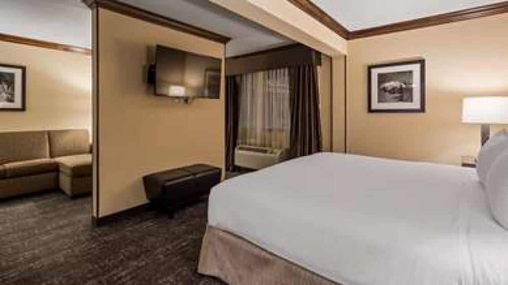 Best Western Plus Raton Hotel 6