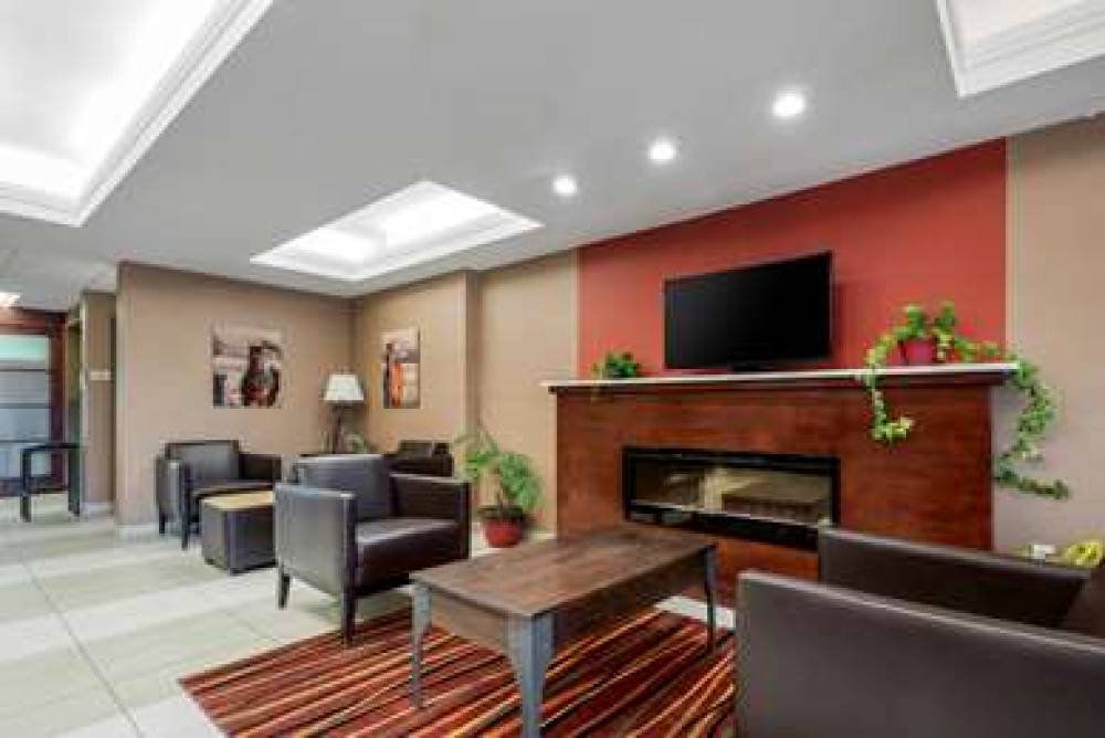 Best Western Plus Red Deer Inn & Suites 3