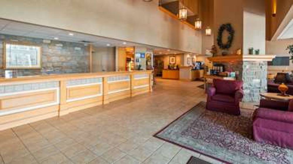 Best Western Plus Revere Inn & Suites 3