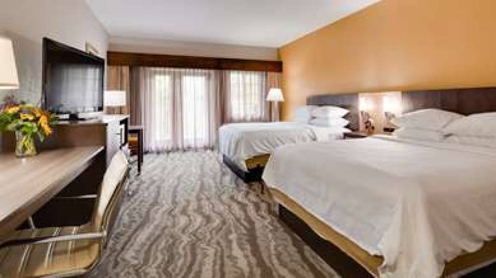 Best Western Plus River Escape Inn & Suites 5