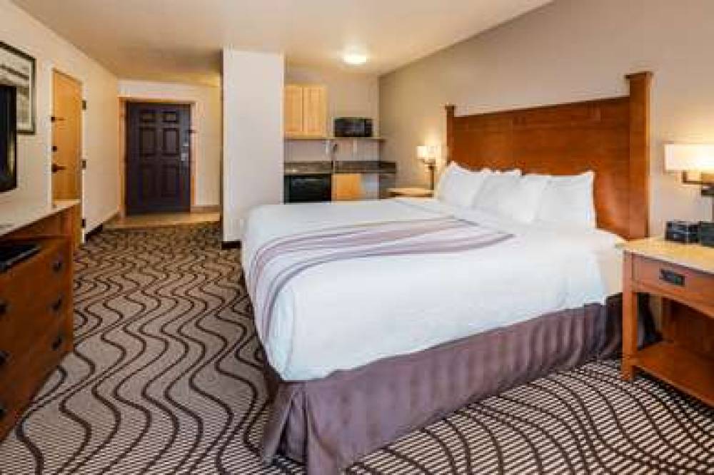 Best Western Plus Riverfront Hotel And Suites 4