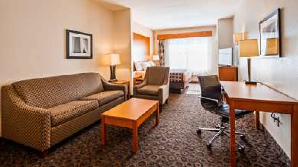 Best Western Plus Rose City Conference Center Inn 7