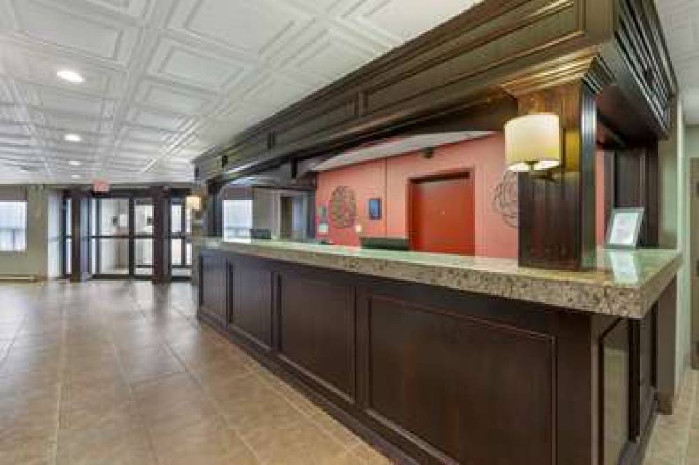 Best Western Plus Rose City Suites 5