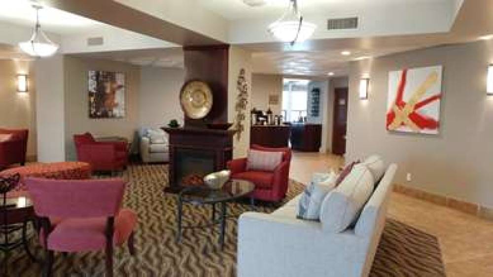 Best Western Plus Rose City Suites 10