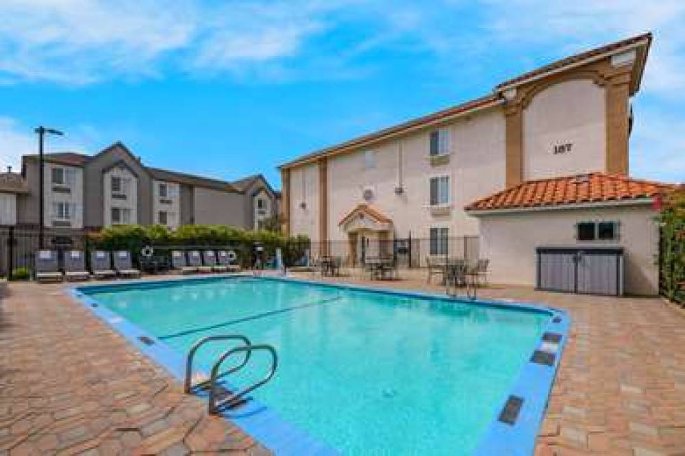 Best Western Plus Salinas Valley Inn & Suites 3