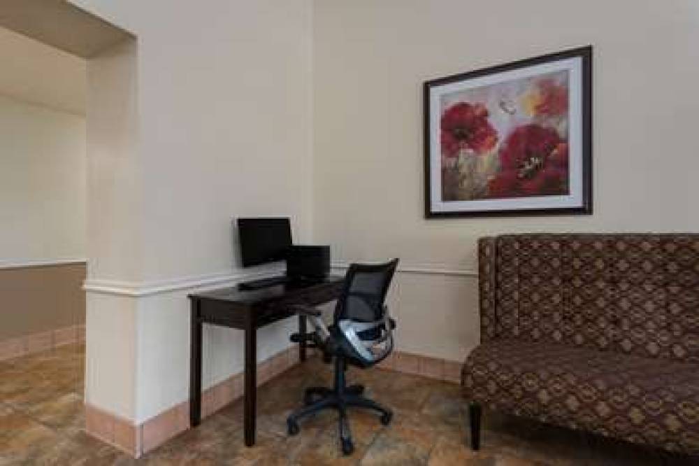 Best Western Plus Salinas Valley Inn & Suites 9