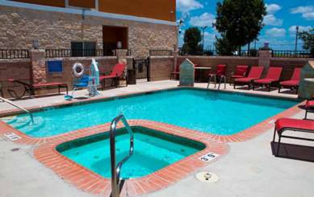 Best Western Plus San Antonio East Inn & Suites 2