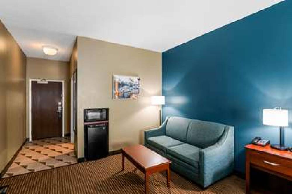 Best Western Plus Saratoga Springs 10