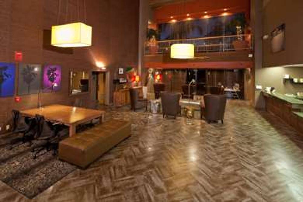 Best Western Plus Scottsdale Thunderbird Suites 4