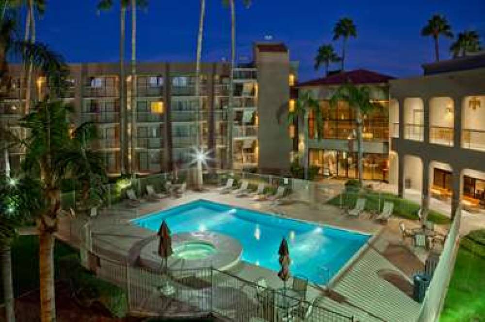 Best Western Plus Scottsdale Thunderbird Suites 1