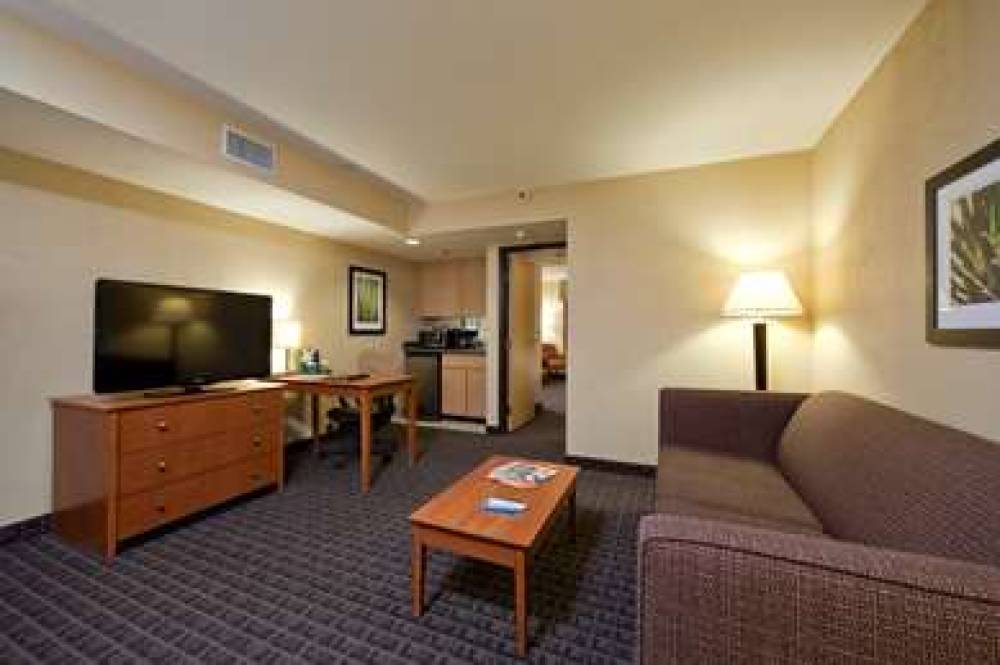 Best Western Plus Scottsdale Thunderbird Suites 10