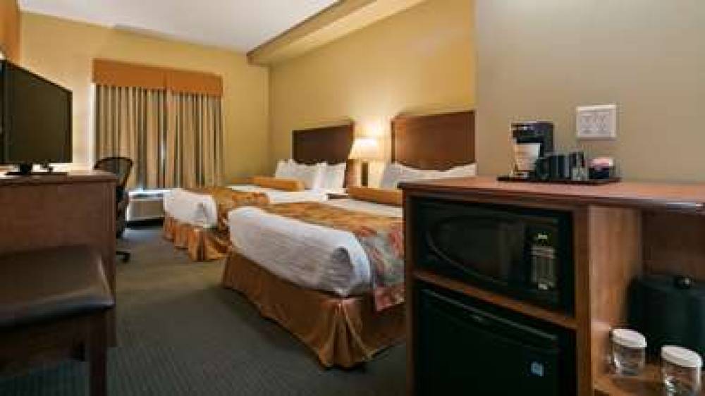 Best Western Plus Service Inn & Suites 9