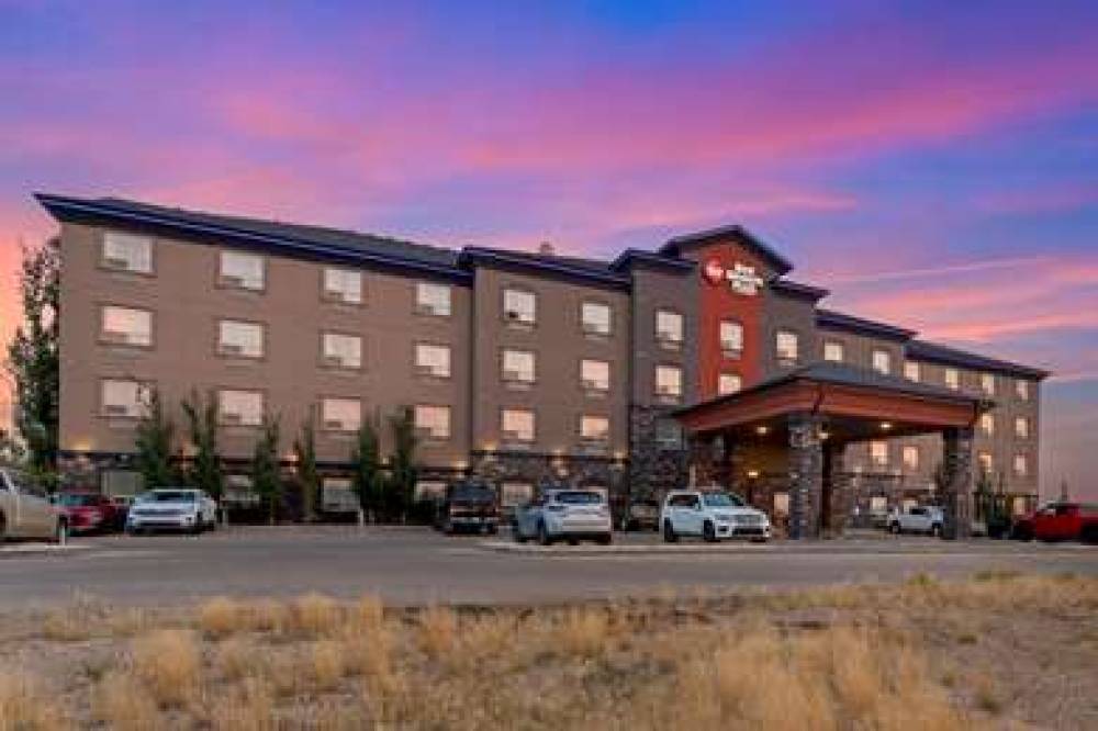 Best Western Plus Sherwood Park Inn & Suites 1