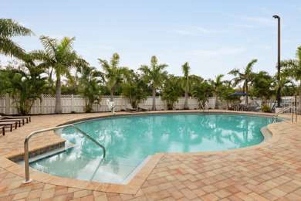 Best Western Plus Siesta Key Gateway 9