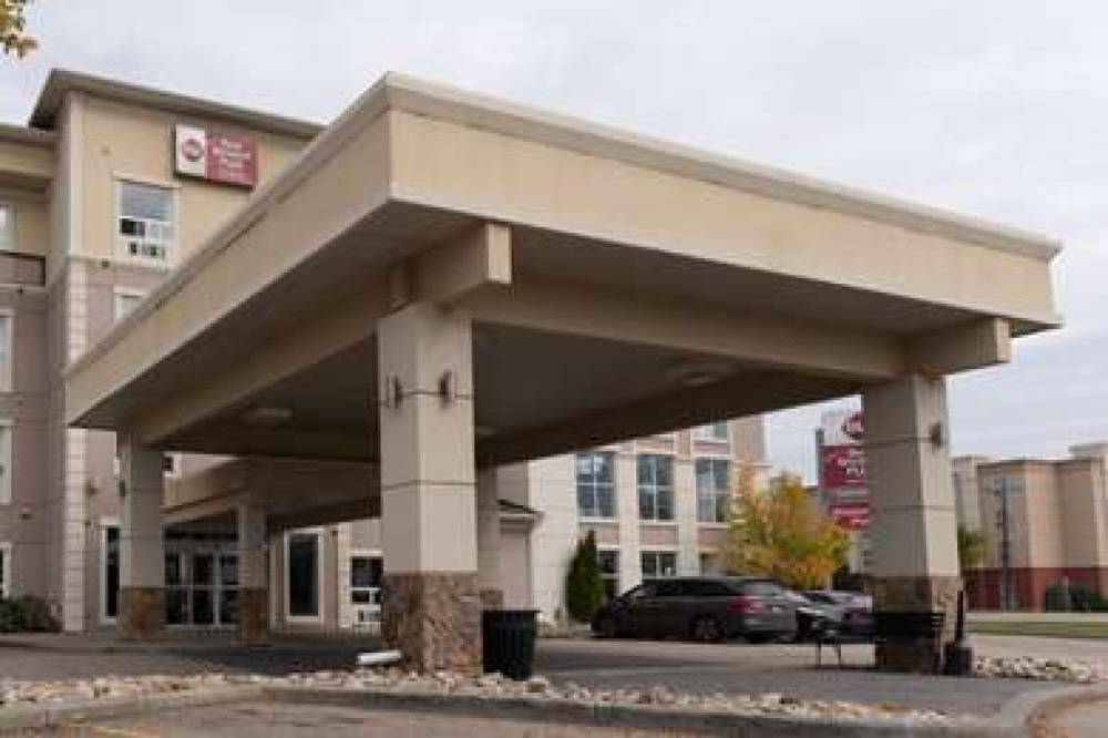 Best Western Plus South Edmonton Inn & Suites 4