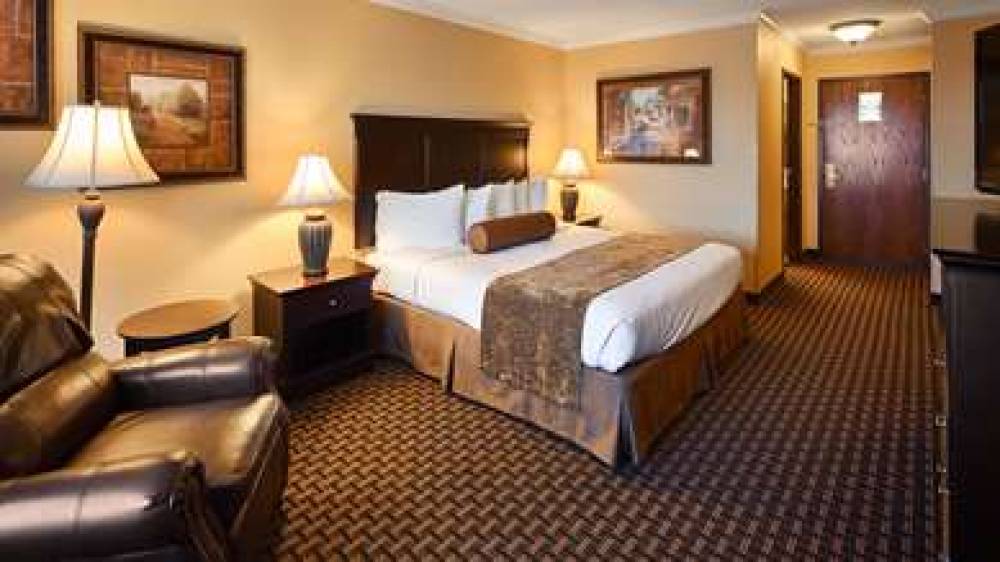 Best Western Plus Southpark Inn & Suites 6