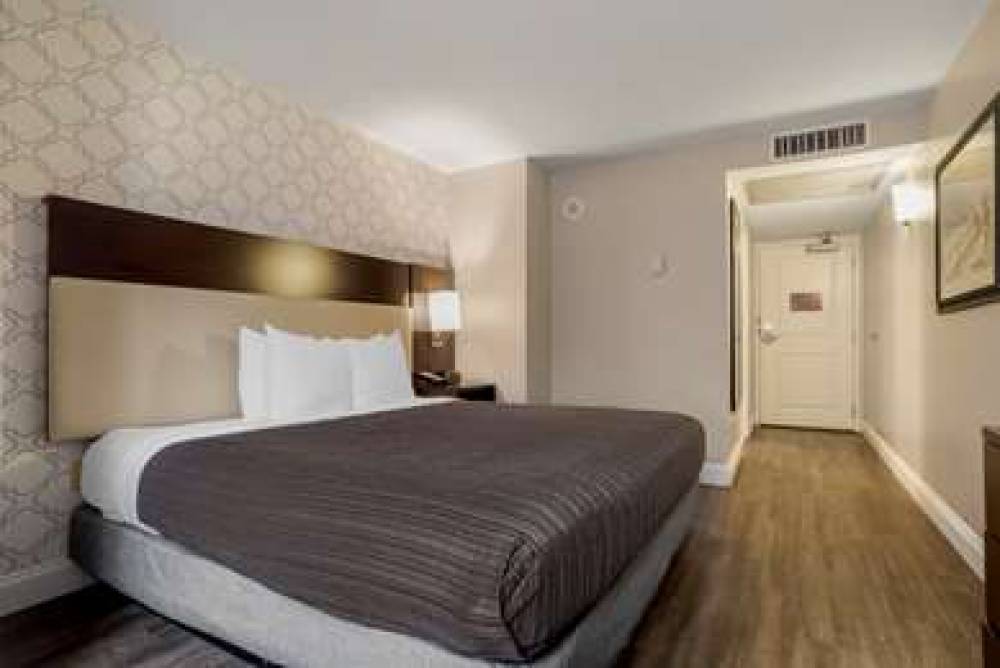 Best Western Plus St. Christopher Hotel 4