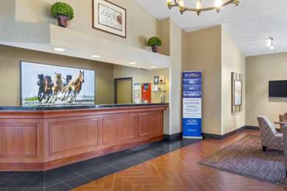 Best Western Plus The Inn At Horse Heaven 6