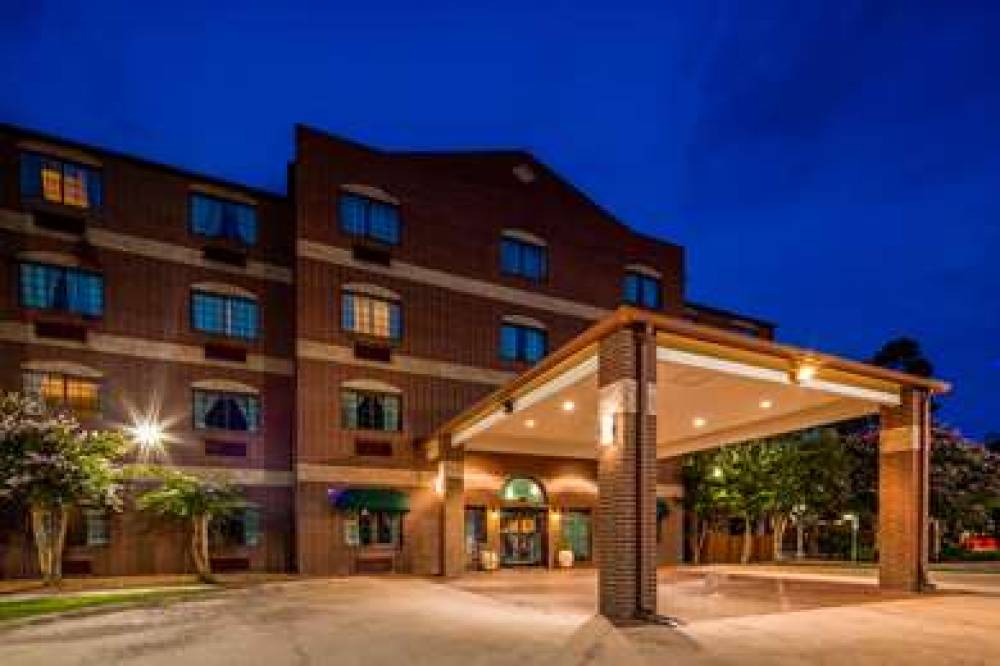 Best Western Plus The Woodlands 1