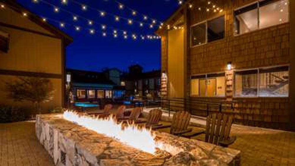 Best Western Plus Truckee-Tahoe Hotel 2