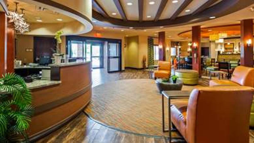 Best Western Plus Tupelo Inn & Suites 9