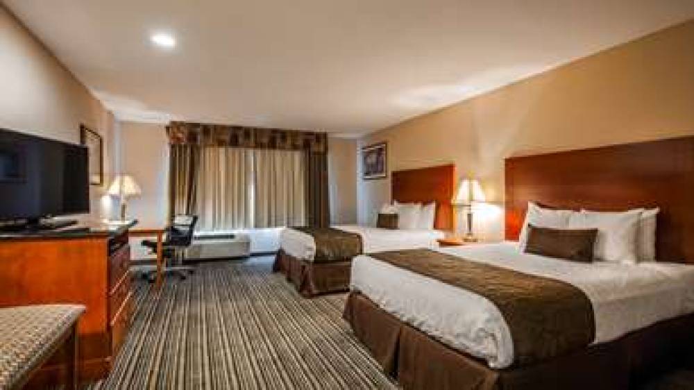 Best Western Plus Twin View Inn & Suites 8