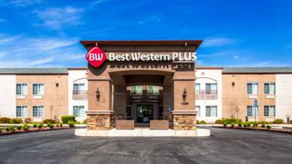 Best Western Plus Twin View Inn & Suites 1