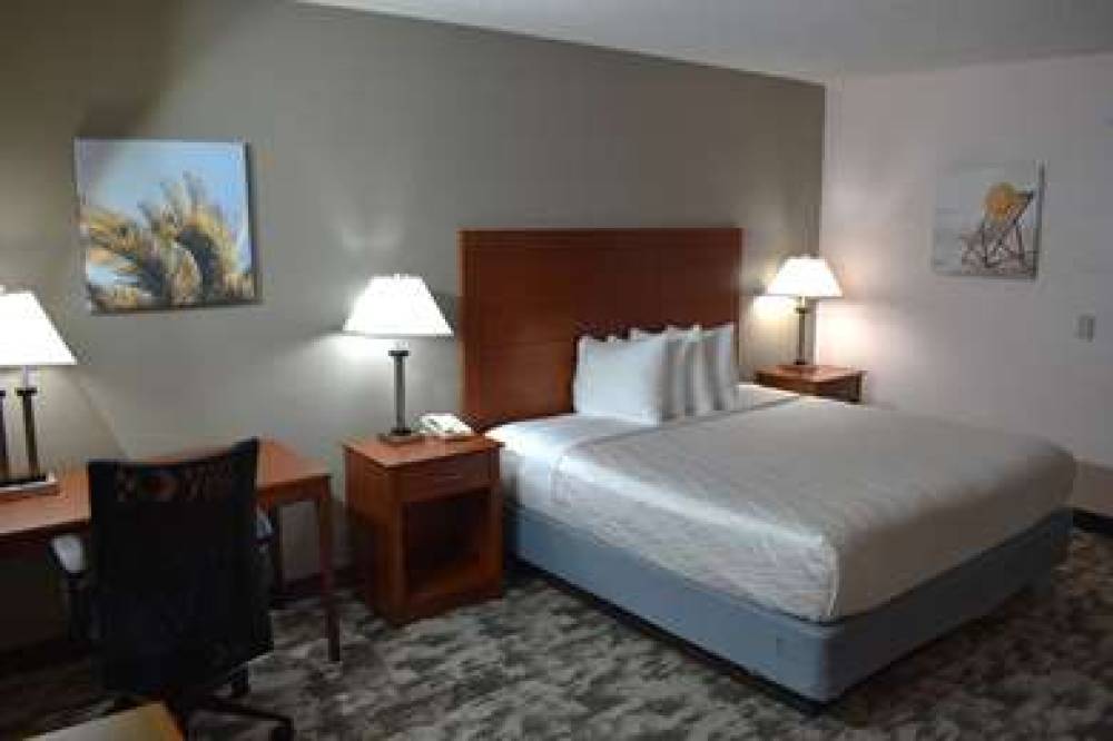 Best Western Plus University Inn 4