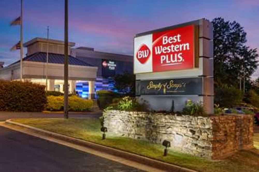 Best Western Plus University Inn 3