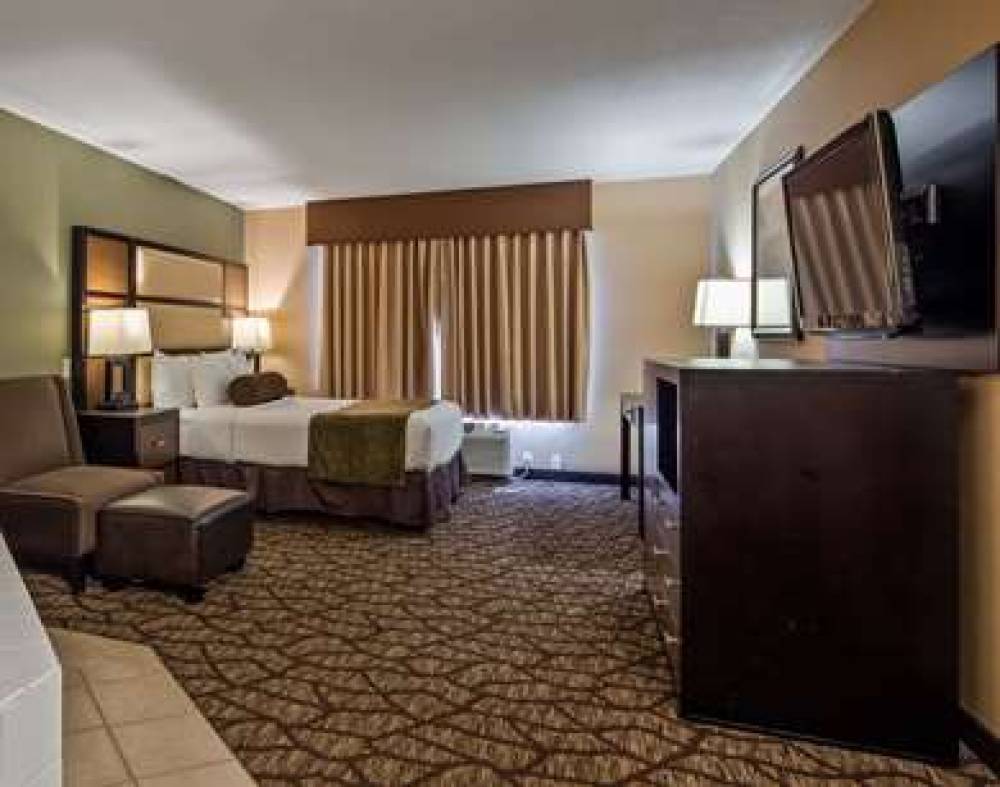 Best Western Plus Vancouver Mall Dr. Hotel & Suites 7