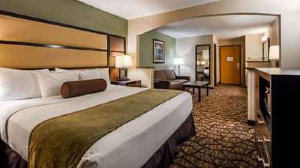 Best Western Plus Vancouver Mall Dr. Hotel & Suites 9