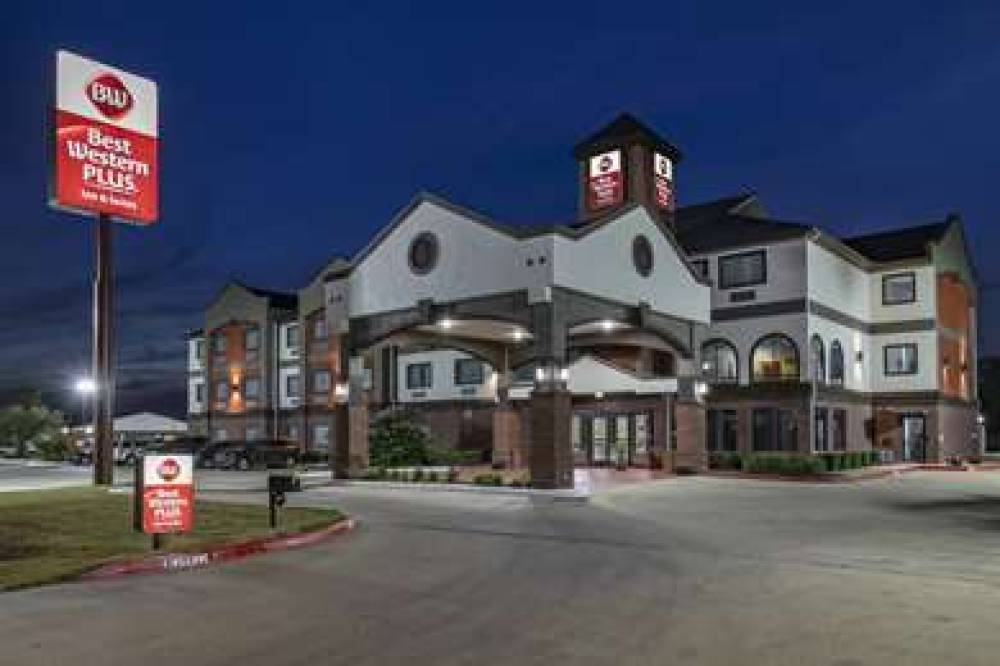 Best Western Plus Victoria Inn & Suites