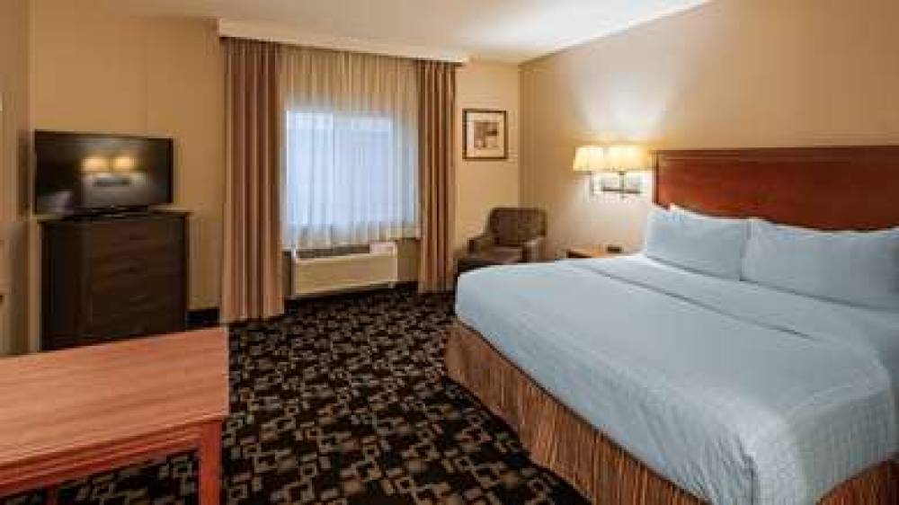 Best Western Plus Wausau-Rothschild Hotel 9