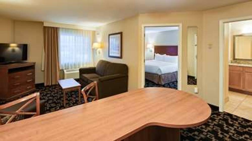 Best Western Plus Wausau-Rothschild Hotel 8