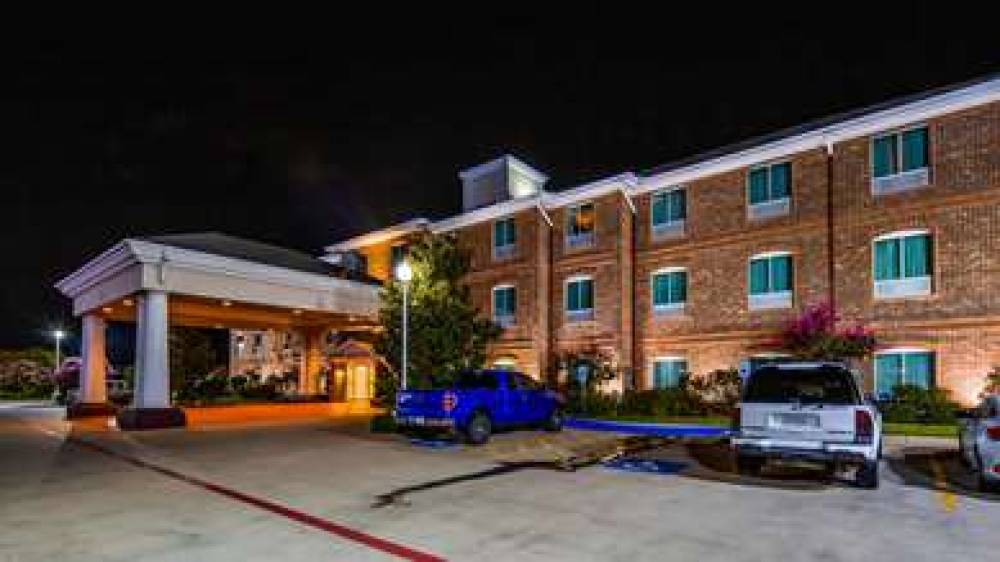 Best Western Plus Waxahachie Inn & Suites 9