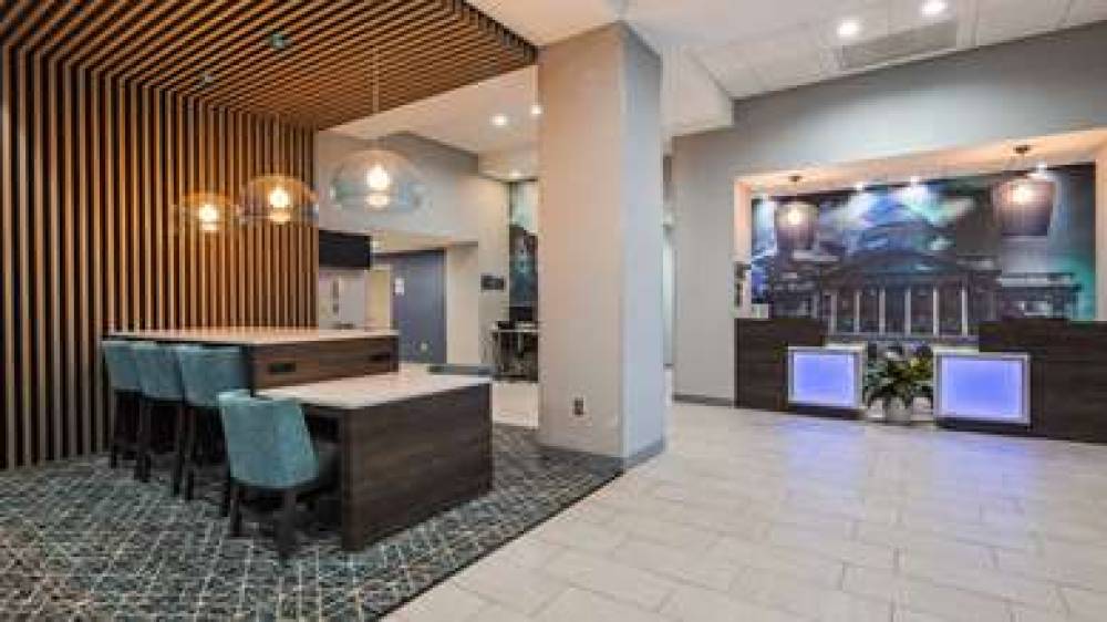 Best Western Plus Wilkes Barre-Scranton Airport Hotel 3