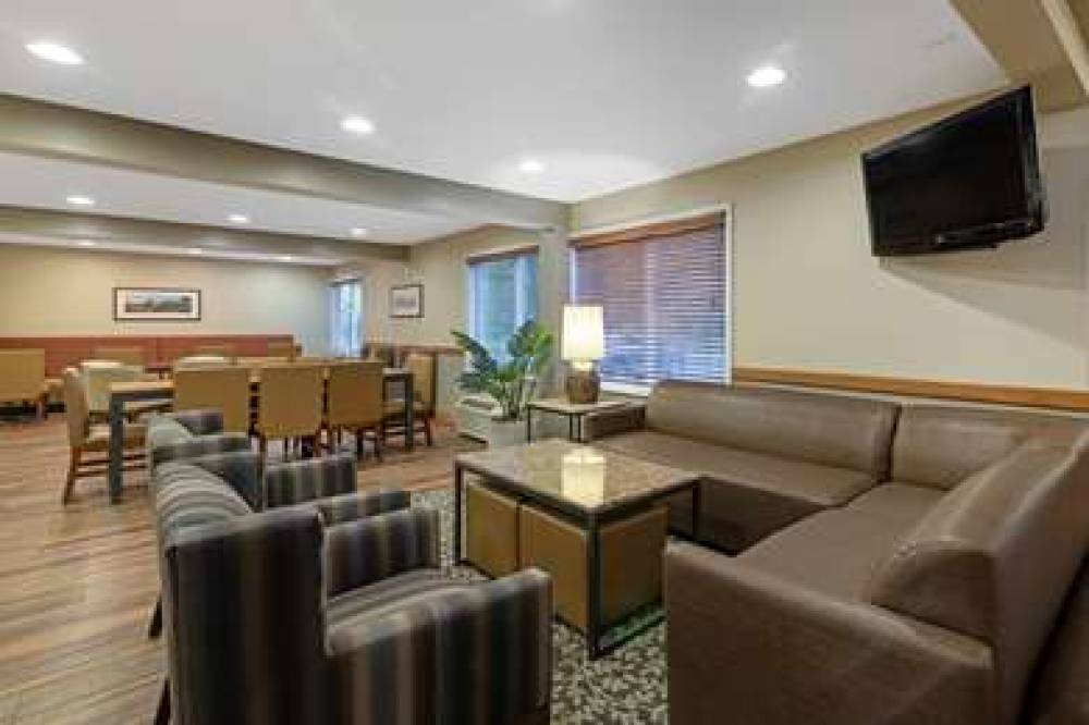 Best Western Plus Windjammer Inn & Conference Center 3