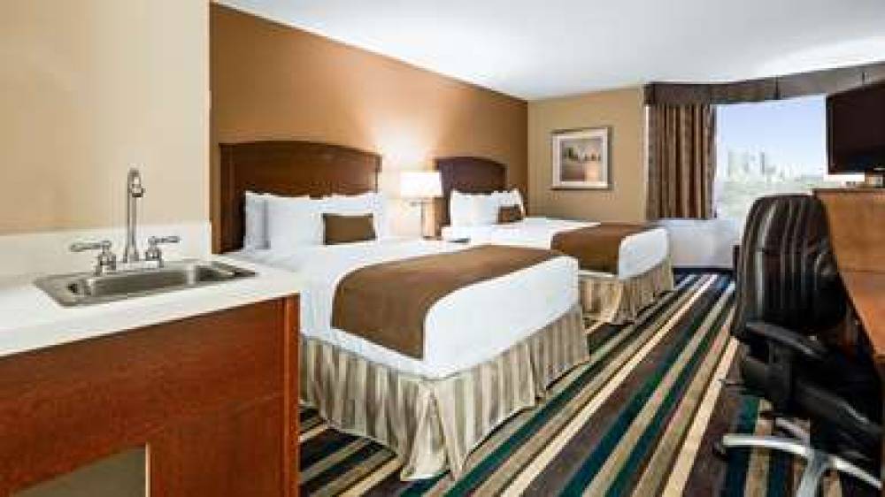 Best Western Plus Winnipeg Airport Hotel 8