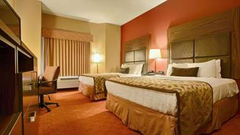 Best Western Plus Woodland Hills Hotel & Suites 9