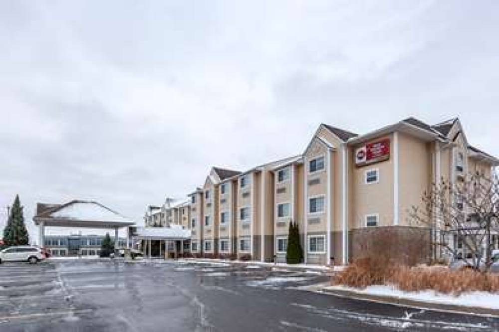 Best Western Plus Woodstock Inn & Suites 1