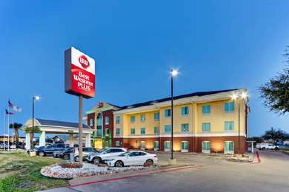 Best Western Plus Woodway Waco South Inn & Suites