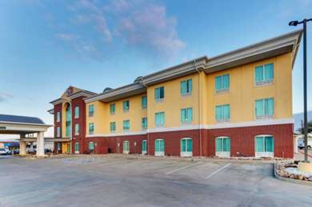 Best Western Plus Woodway Waco South Inn & Suites 7