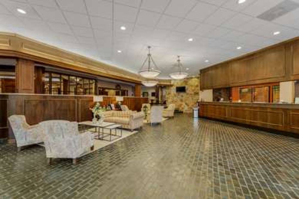 Best Western Plus Wooster Hotel & Conference Center 2