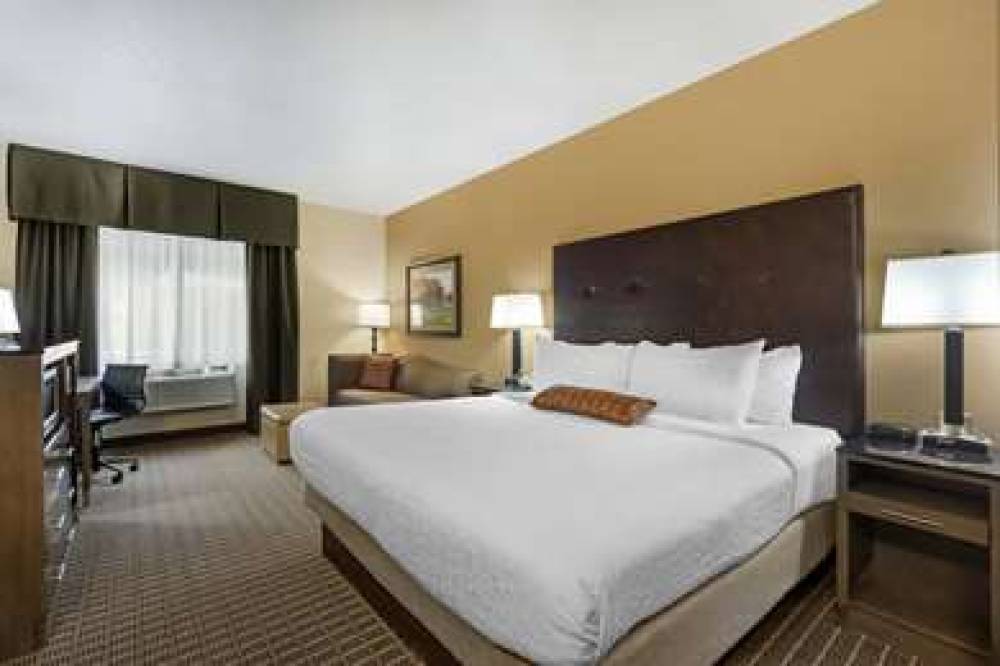 Best Western Plus Yakima Hotel 8