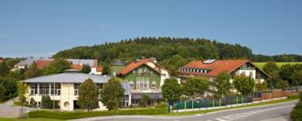 Best Western Premier Bayerischer Hof Miesbach 1