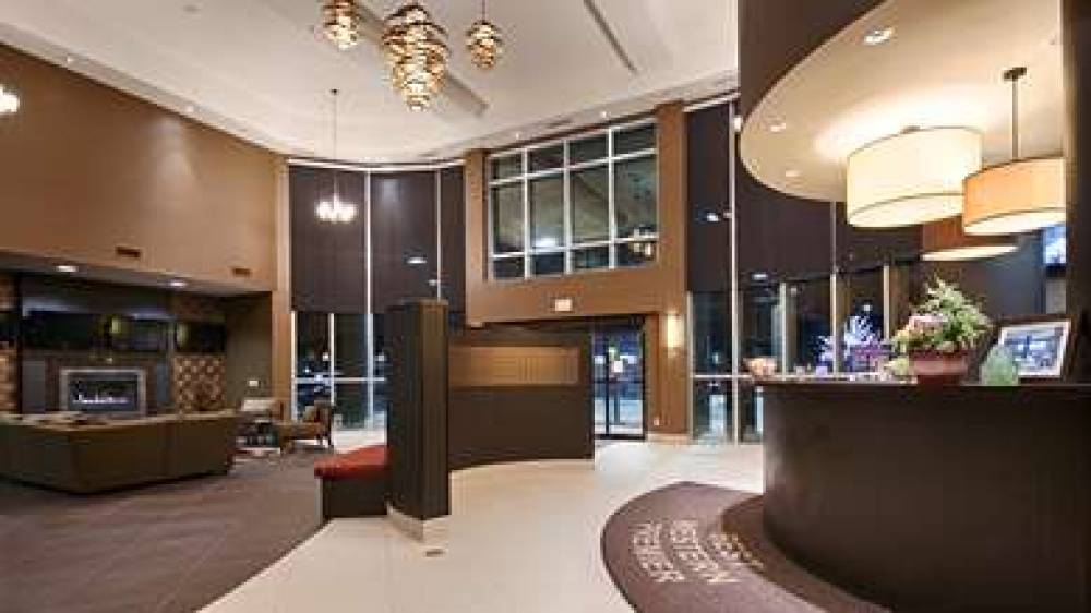 Best Western Premier Freeport Inn Calgary Airport 3