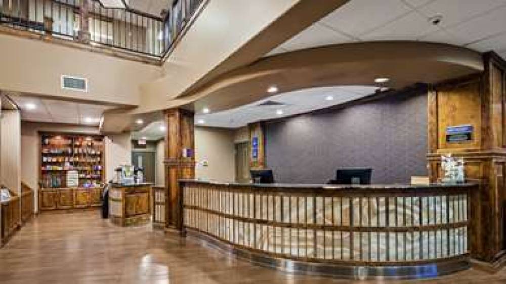 Best Western Premier Ivy Inn & Suites 4