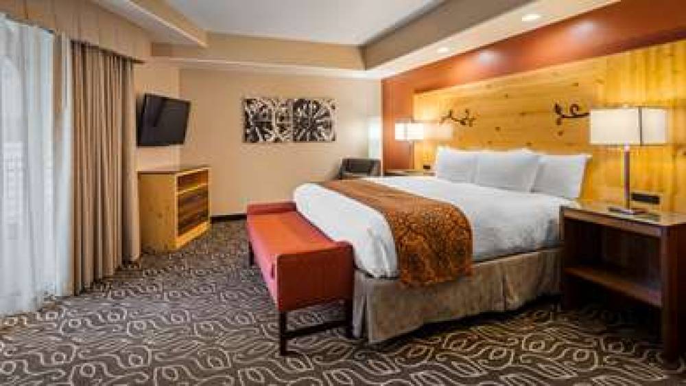 Best Western Premier Ivy Inn & Suites 9