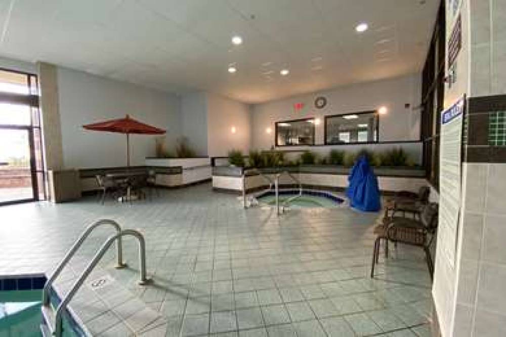 Best Western Premier Nicollet Inn 3